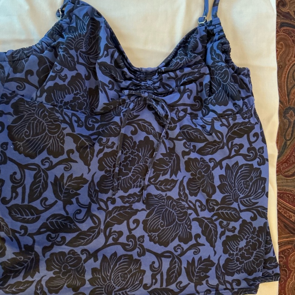 Lands End size 18 Blue Floral Print Women's Tankini Top
